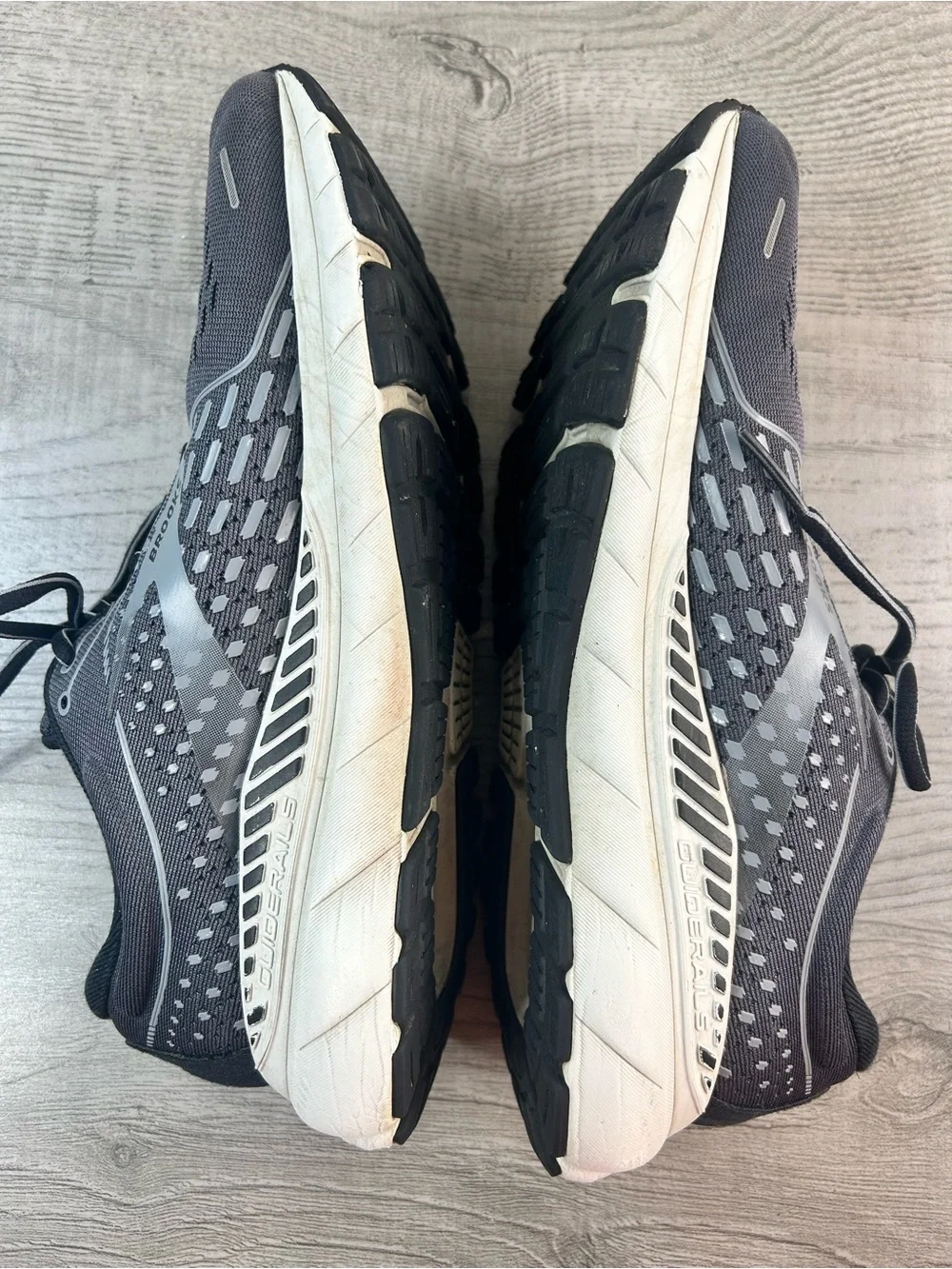 Brooks Adrenaline GTS 21 Running Shoes Men’s Size 8 D Sneakers Charcoal Gray